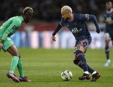 IM体育app-包含内马尔无限期禁赛！将缺席巴黎圣日耳曼剩余法甲赛事的词条