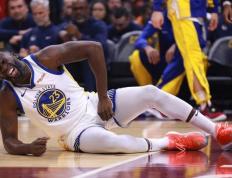 IM体育官网入口-勇士完胜火箭，米切尔爆发神勇