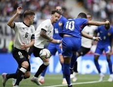 IM体育注册链接-包含刀光剑影！欧洲国家杯赛事菁英对决的词条