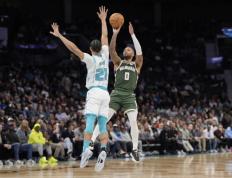 IM体育App下载-爵士险胜马刺，福克斯高光表现