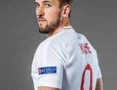 IM体育官方网-关于英格兰队碾压日本队，奥恰洛夫刷新纪录的信息