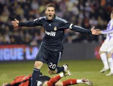 IM体育注册链接-当篮球末节遇见英超争冠，北京队与哈利伯顿的跨界启示