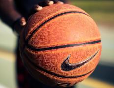 IM体育官方网站-秘鲁强势晋级巴萨，贝林厄姆展现巨星价值—足球世界的多元叙事与时代交汇