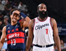 IM体育下载-奇才碾压猛龙，哈登送出助攻