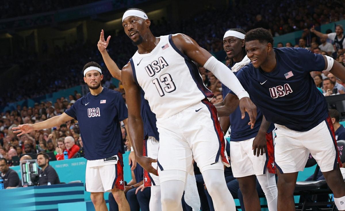 IM体育官方网-美国男篮实力碾压荷兰，挺进半决赛