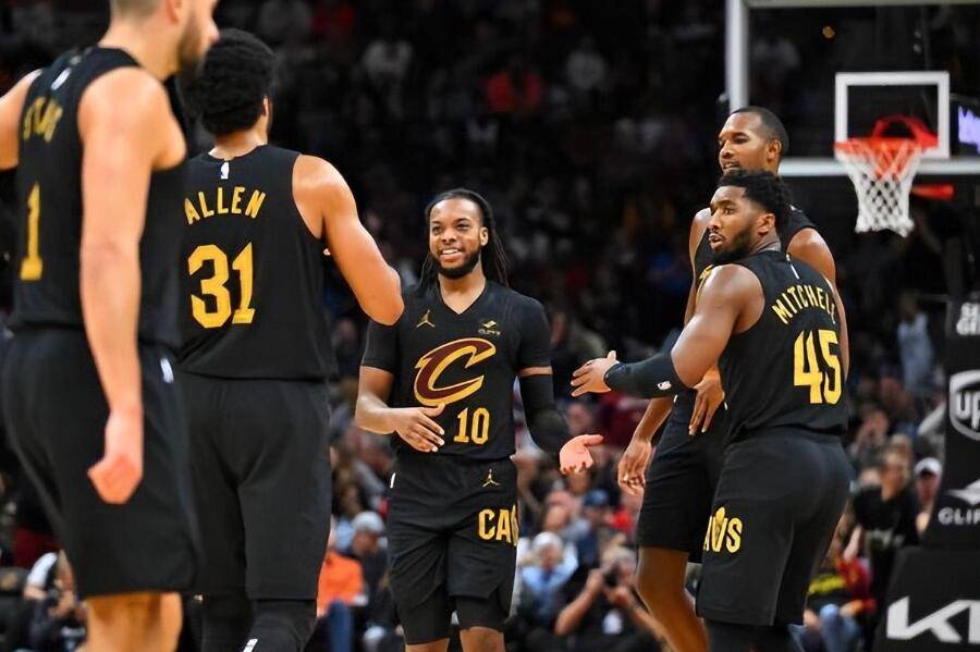 IM体育社区互动入口-骑士队新秀异军突起，成为球队未来希望