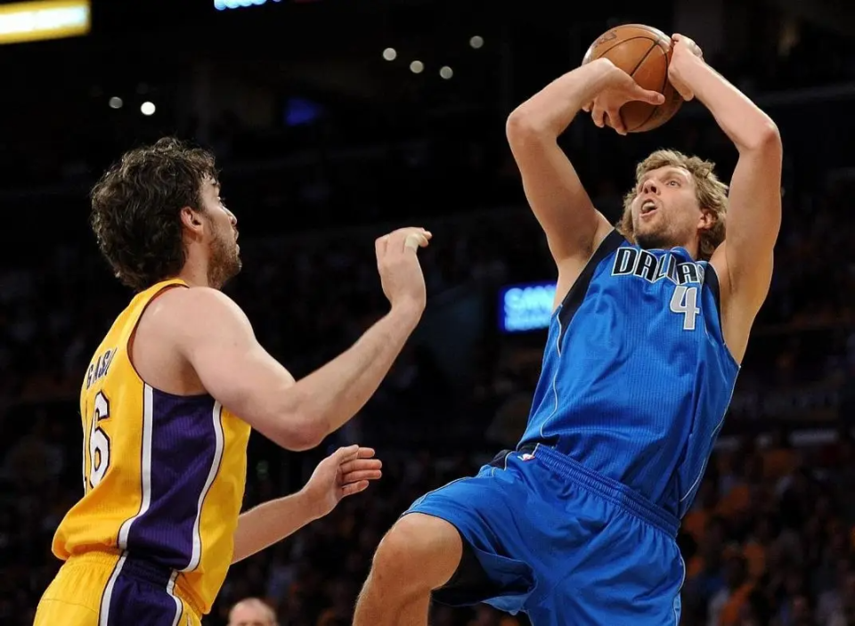 IM体育App下载-包含球员技术突出，上演多场精彩绝杀的词条