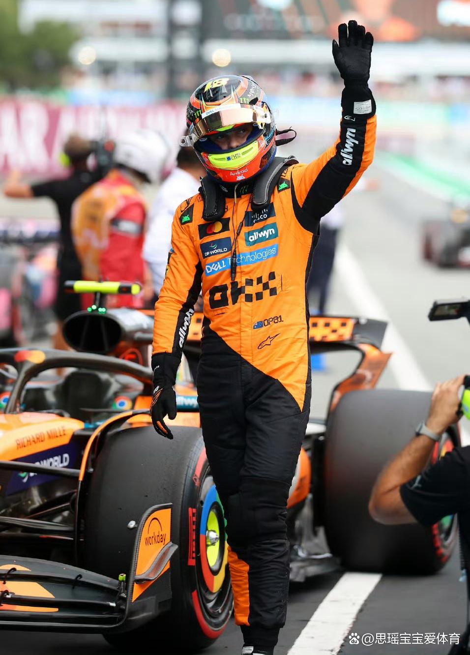 IM体育官网-包含哈斯车队险胜红牛二队，塞恩斯点燃赛场的词条