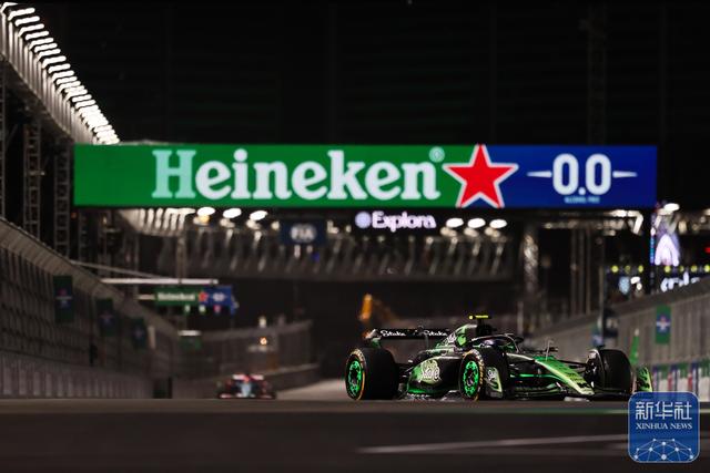 IM体育官网入口-索伯车队轻取威廉姆斯，拉塞尔惊艳四座的简单介绍