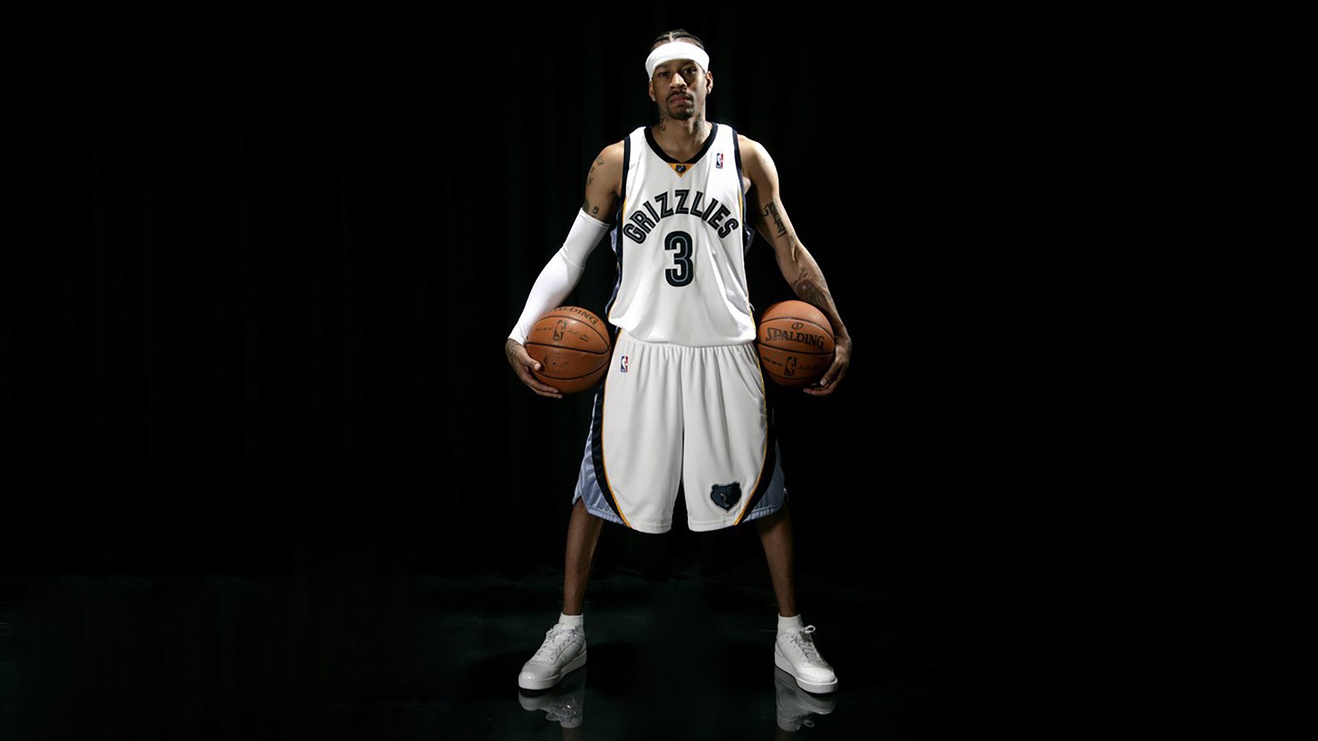 IM体育赛事直播入口-灰熊火力压制掘金，詹姆斯连续得分拉开差距